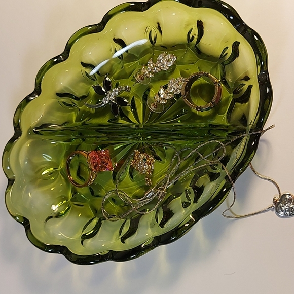 Vintage Green Glass Candy Dish - Picture 11 of 14